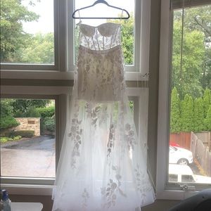 BRAND NEW Jovani wedding/prom dress